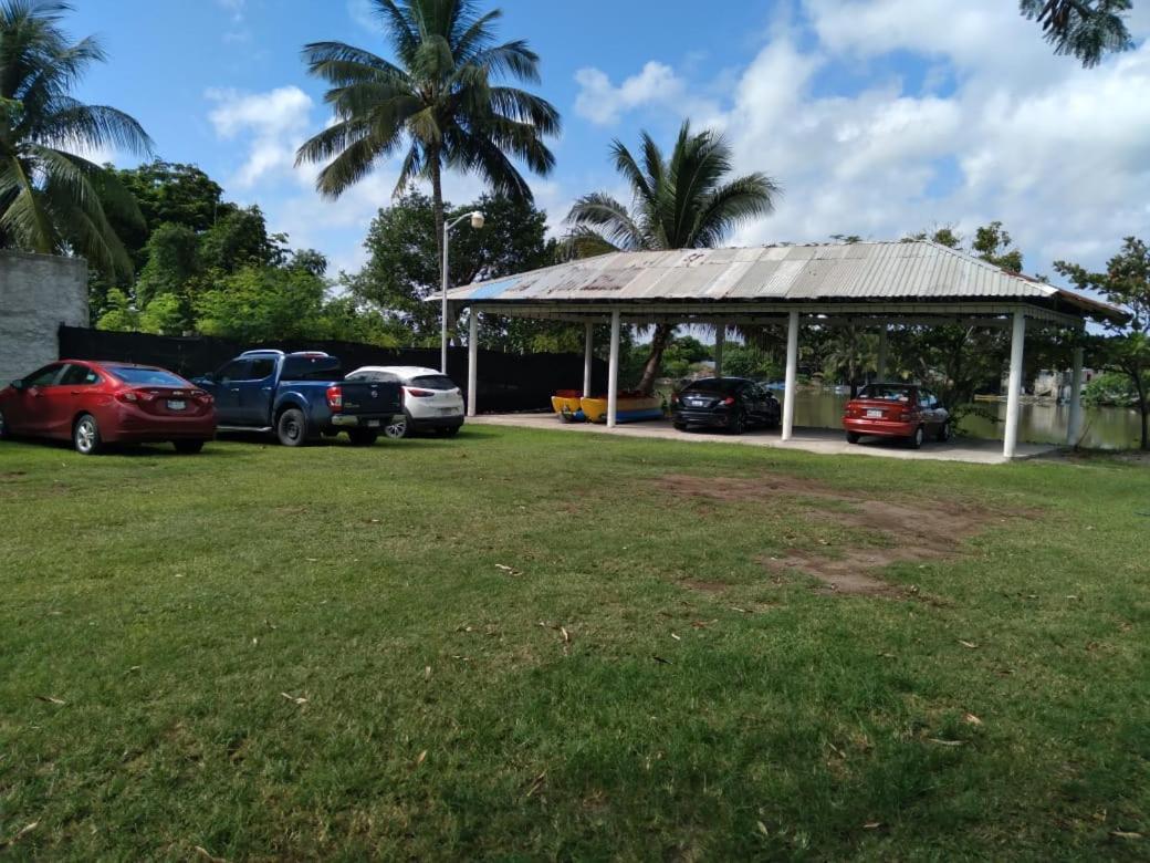 Hotel La Cueva Del Pirata カシータス エクステリア 写真