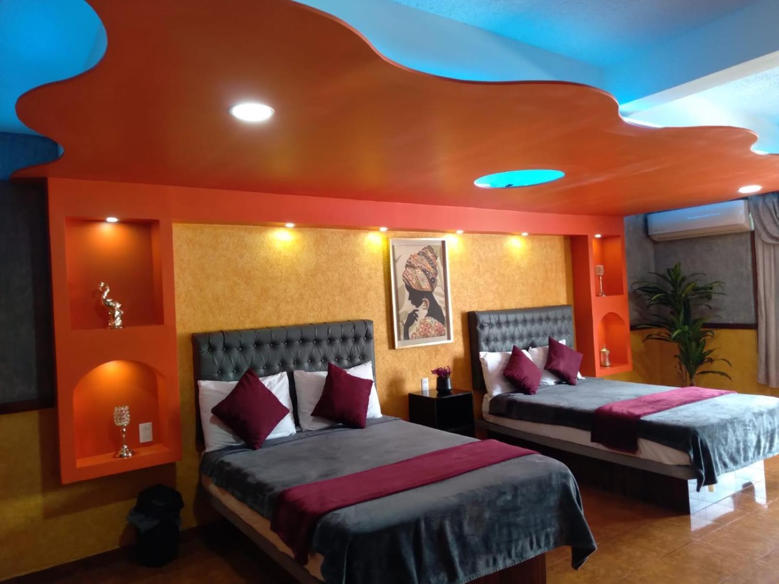 Hotel La Cueva Del Pirata カシータス エクステリア 写真