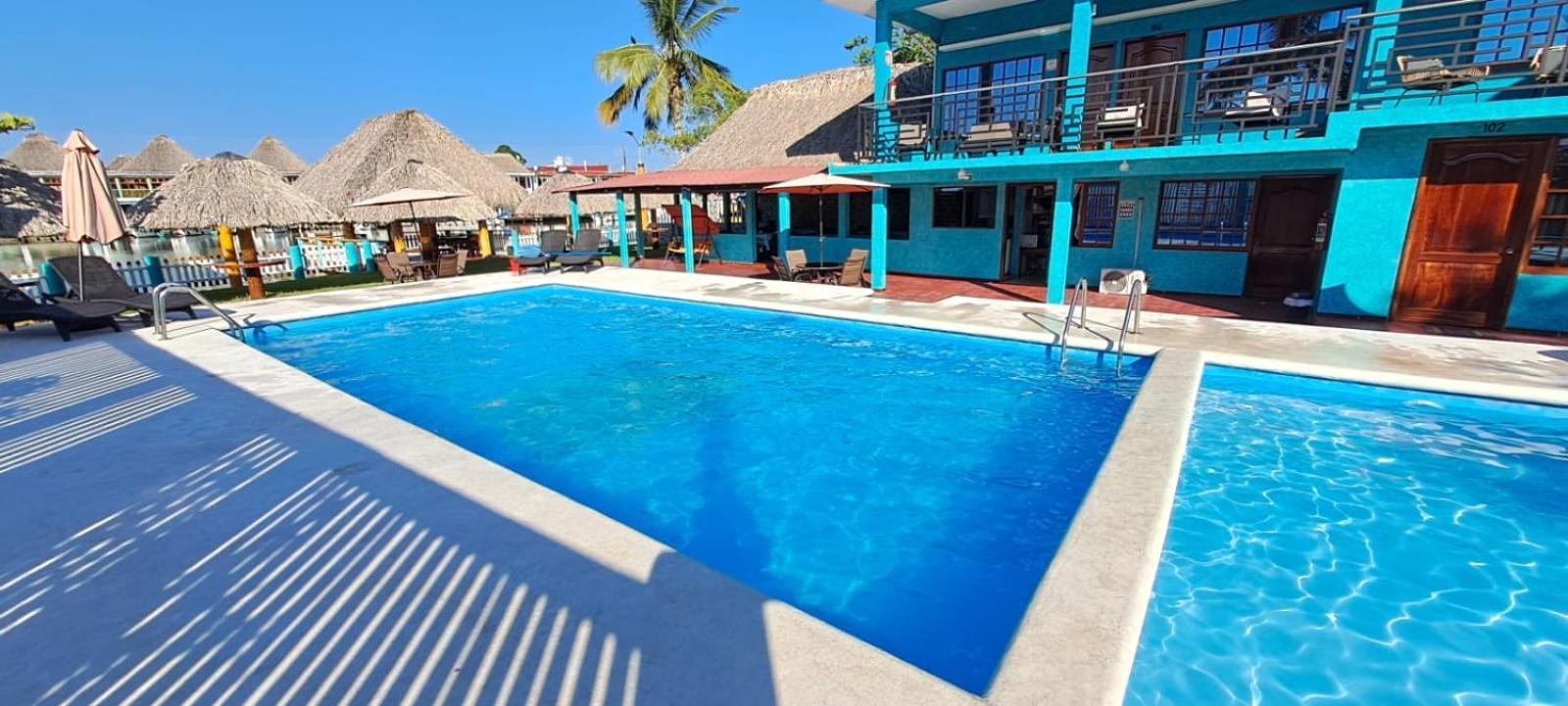 Hotel La Cueva Del Pirata カシータス エクステリア 写真