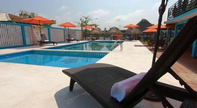 Hotel La Cueva Del Pirata カシータス エクステリア 写真